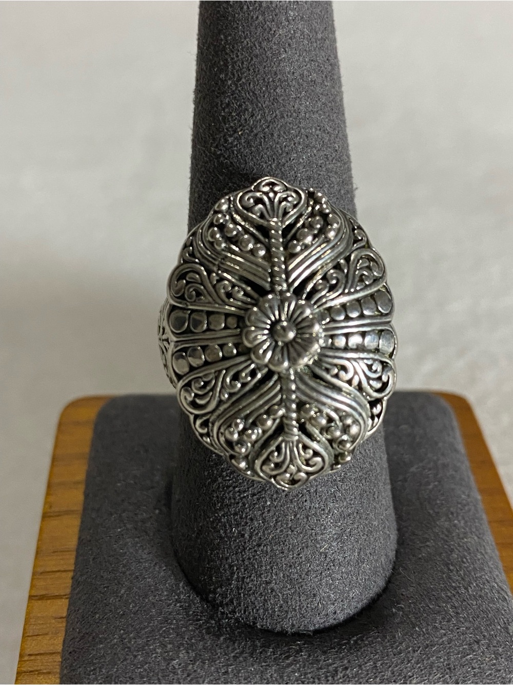 Sarda .925 Sterling Silver Filigree Statement Ring